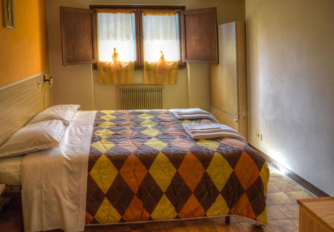 Albergo Rifugio Montecucco Piampaludo Zewnętrze zdjęcie